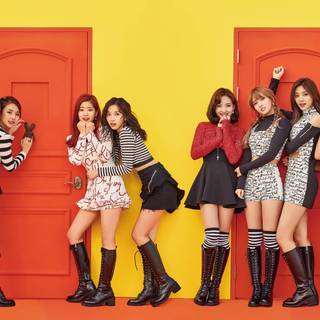 Twice 2025 desktop wallpaper