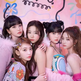 Le Sserafim phone wallpaper