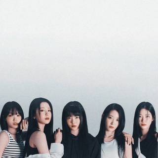 Le Sserafim phone wallpaper