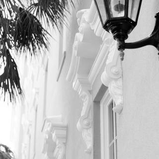 Street lamp iPhone wallpaper