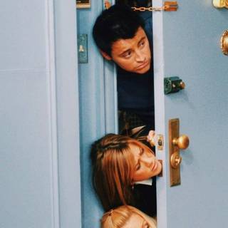 Friends show phone wallpaper