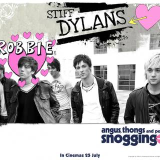 Angus, Thongs and Perfect Snogging wallpaper
