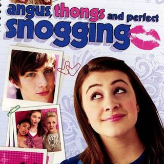 Angus, Thongs and Perfect Snogging wallpaper