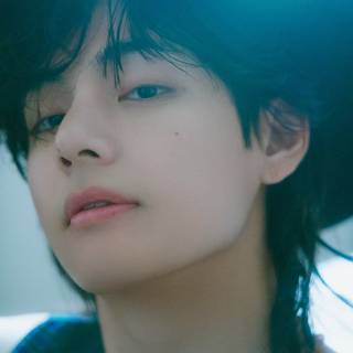 Kim Tae Hyung desktop wallpaper