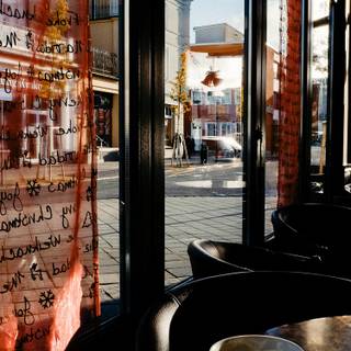 iPhone cafe wallpaper