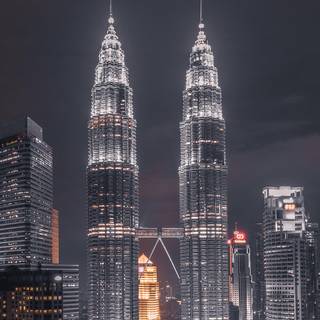 iPhone buildings wallpaper