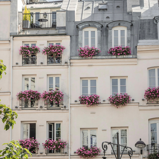 iPhone buildings wallpaper