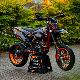 Supermoto iPhone wallpaper