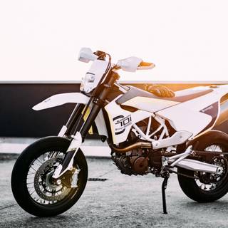 Supermoto iPhone wallpaper