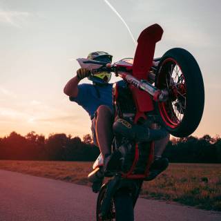 Supermoto iPhone wallpaper
