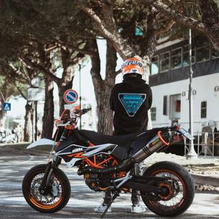 Supermoto iPhone wallpaper