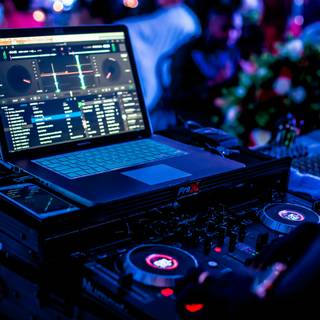 Mixing desk wallpaper