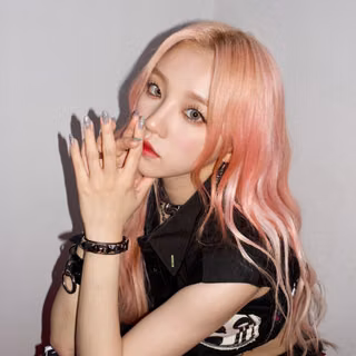 Could It Be Yuqi wallpaper