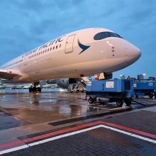 Cathay Pacific iPhone wallpaper