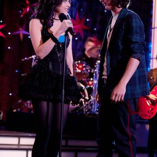 Victorious Jade wallpaper