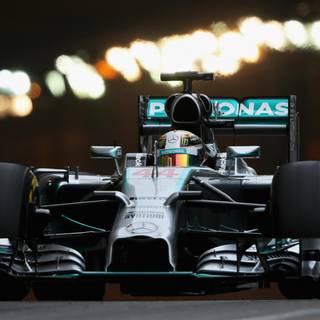 Hamilton F1 4k wallpaper