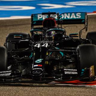 Hamilton F1 4k wallpaper