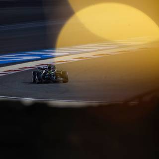 Hamilton F1 4k wallpaper