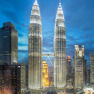 iPhone building wallpaper