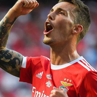 Alejandro Grimaldo wallpaper