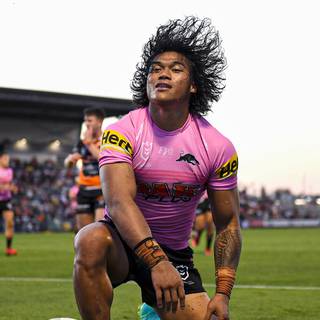 Brian To’o wallpaper