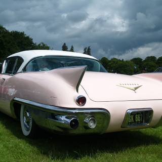 Cadillac Eldorado pink wallpaper