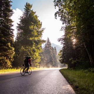 4k cycling wallpaper