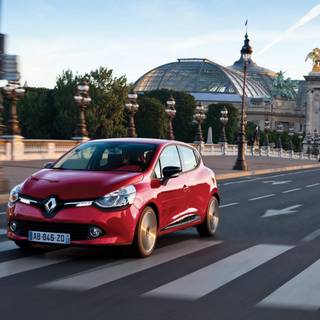 Renault Clio 4 wallpaper
