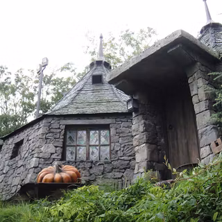 Hagrid's Hut wallpaper