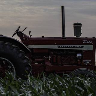 International tractors wallpaper