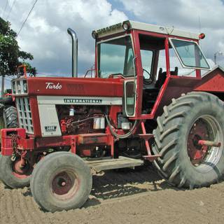 International tractors wallpaper