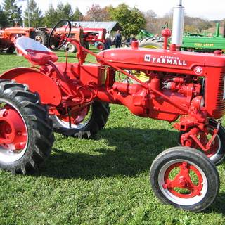 International tractors wallpaper