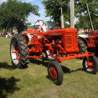 International tractors wallpaper