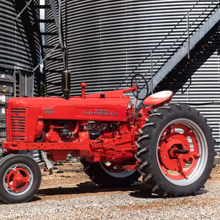 International tractors wallpaper