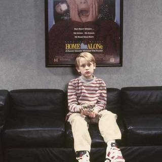 Home Alone phone wallpaper