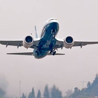 Boeing 737 iPhone wallpaper