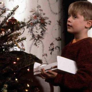 Home Alone phone wallpaper