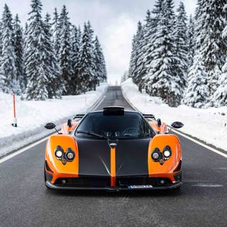 Pagani Zonda iPhone wallpaper