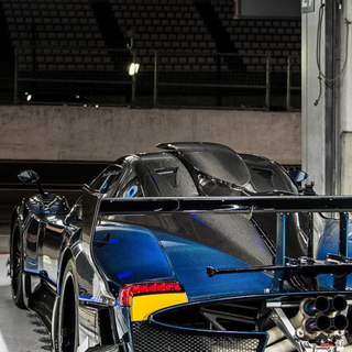 Pagani Zonda iPhone wallpaper