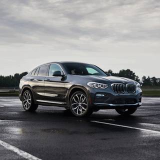 BMW X4 iPhone wallpaper