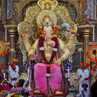 Lalbaugcha Raja 2024 wallpaper