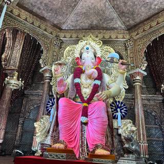 Lalbaugcha Raja 2024 wallpaper