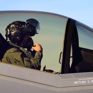 Pilot helmet wallpaper