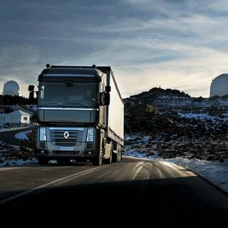 Renault Magnum wallpaper