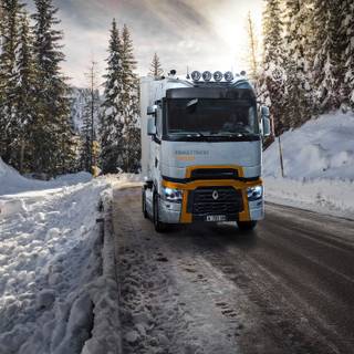 Renault Magnum wallpaper