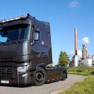 Renault Magnum wallpaper