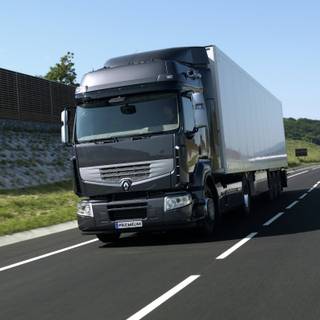 Renault Magnum wallpaper