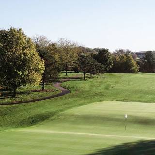 Golf course iPhone wallpaper