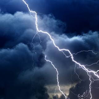 Thunder sky phone wallpaper