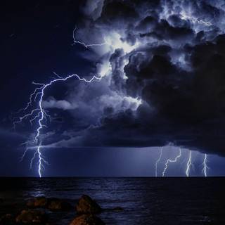 Thunder sky phone wallpaper